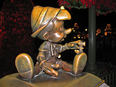 4107384240_d797b8f3a6_m